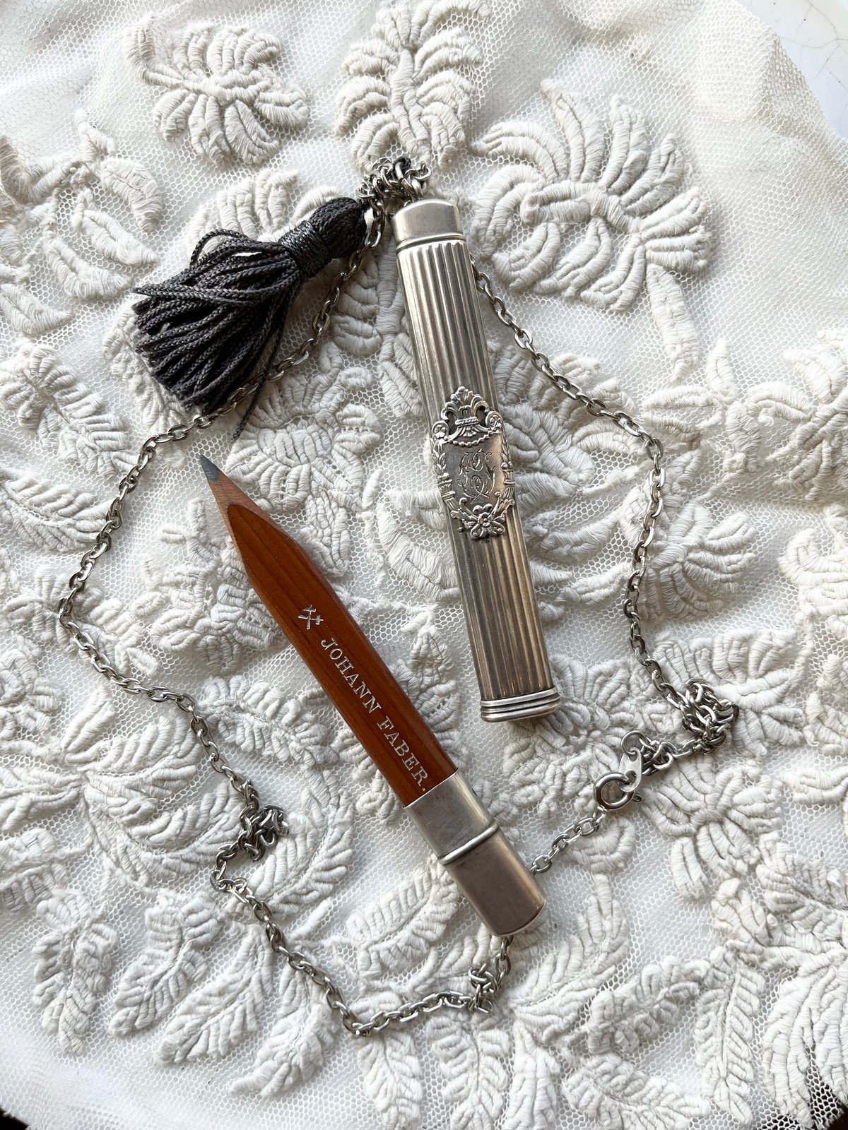 【 銀彫金 ニードルケース 】 英骨董 17世紀 シルバー925 銀彫金 ニードルケース 】 英骨董 17世紀 シルバー925