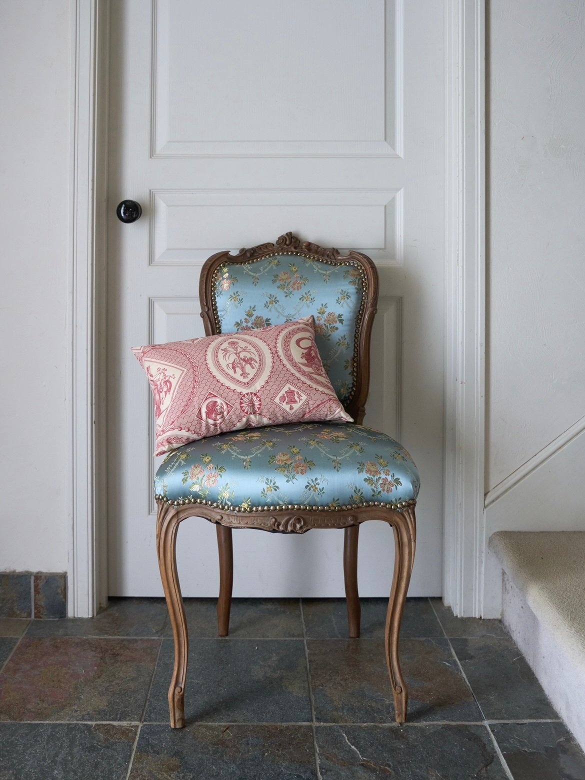 アンティークチェア 張替え済 アンティークチェア座面張り替えと