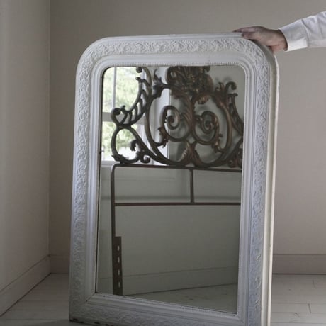 フレンチアンティーク アンティーク 鏡 鏡の枠 美しい装飾 白 石膏