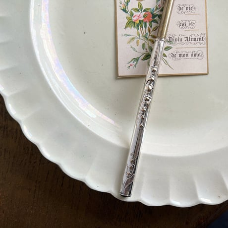 鈴蘭のペン軸と鈴蘭 ペンシルケース silverplate 銀 ニードルケースとして フランスアンティーク スズラン