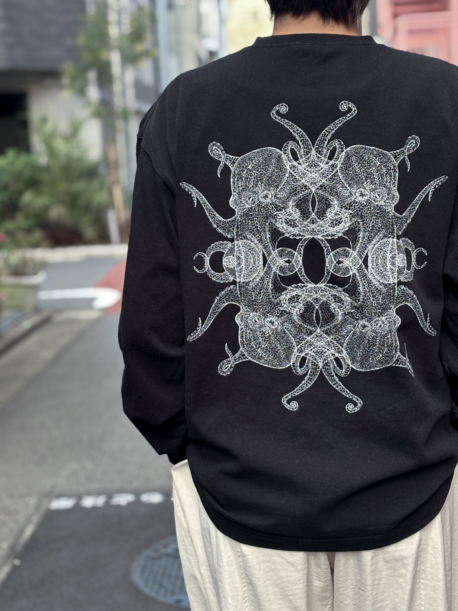 Back graphic long Sleeve T-shirt - BLACK - MADA