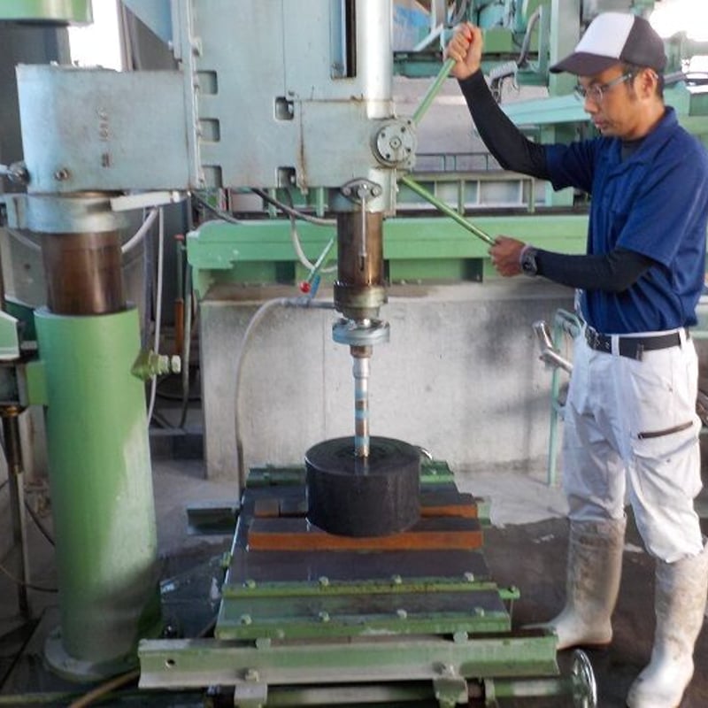 飛騨溶岩石臼 蕎麦挽き 石臼 手作り 手引き石臼 そば用石臼 石うす直径