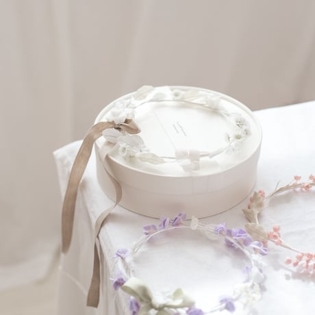 布花の冠 white flowers