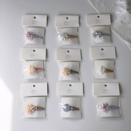 single flower clip