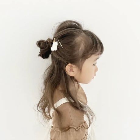 single flower clip