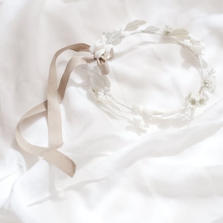 布花の冠 white flowers