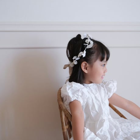 布花の冠 white flowers
