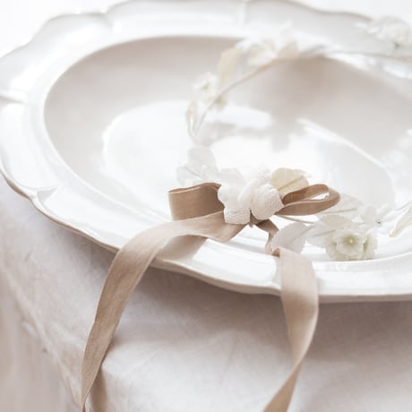 布花の冠 white flowers