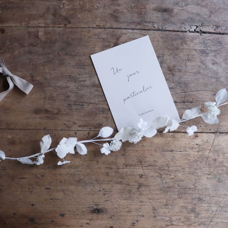 布花の冠 white flowers