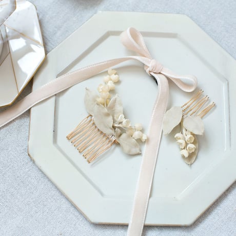 染リボンと布花コームの髪飾り　lily of the valley