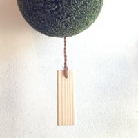 吊り下げ木札