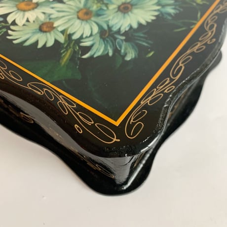 VTG classic flower motif box