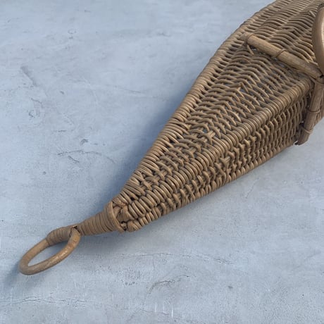 VTG Boat shape straw basket