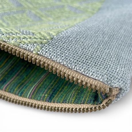 【南部菱刺し】フラットポーチ L（20cm／赤紫蘇染め）