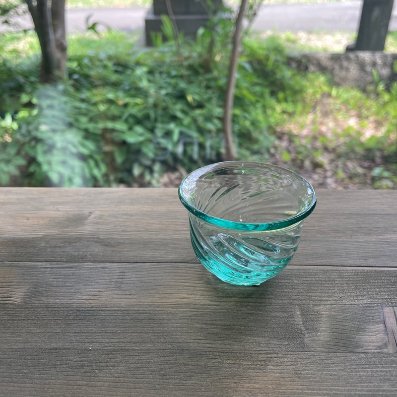 倉敷ガラス 小谷栄次 ぐい呑み（クリア／薄青／青） | Linné