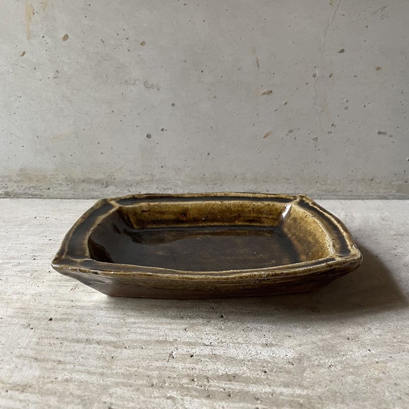 西持田窯 津田堅司 6.5寸角皿 | Linné