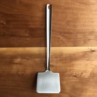すくいやすく返しやすいターナー