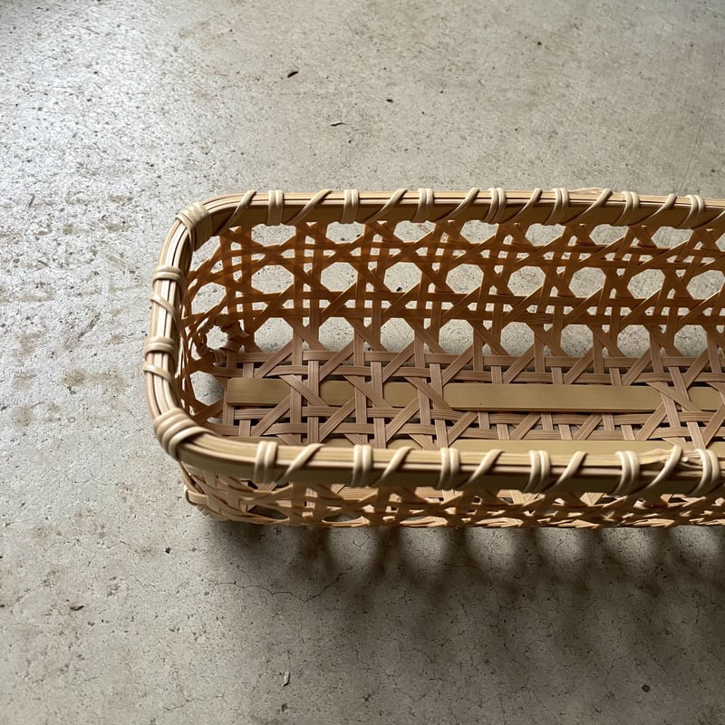 大分】 風とんも舎 八つ目置きかご | Linné