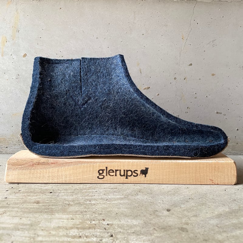 glerups Slip-on チャコール（ラバーソール） | Linné