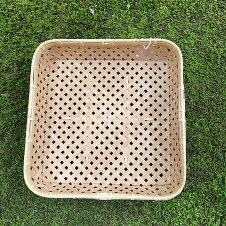 【佐渡】てから工房　正方形かご（四ツ目編み）
