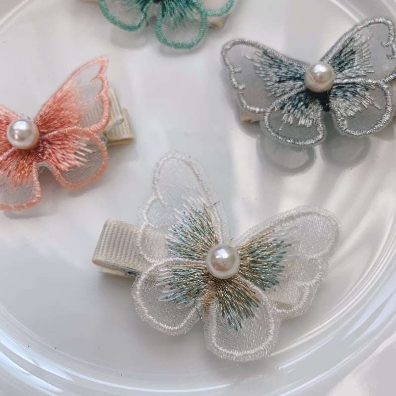 即納】メルヘンで存在感あり♡蝶々のヘアクリップ ヘアピン | moka.