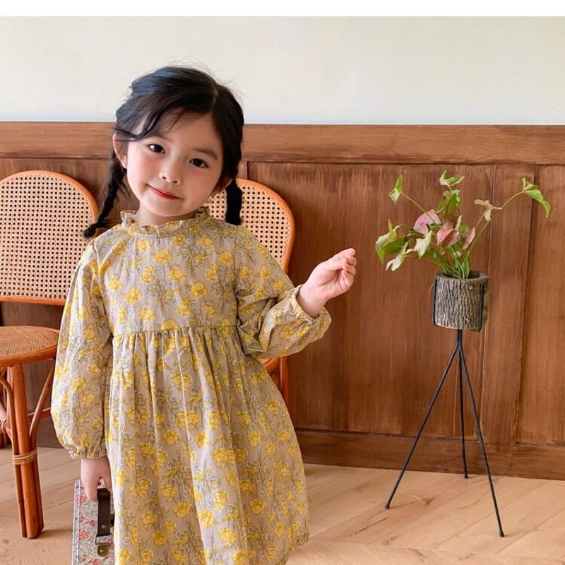 即納】エプロン付き♡レトロでガーリーな花柄とレースエプロンの 即納】エプロン付き♡レトロでガーリーな花柄とレースエプロンの