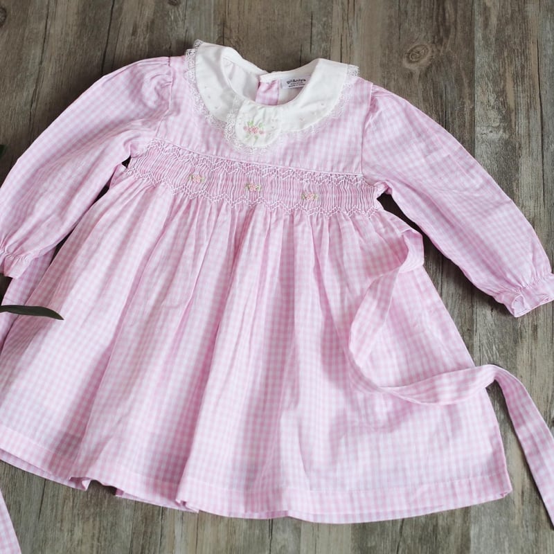 即納】刺繍とスモッキングが可愛い♡ギンガムチェックの長袖