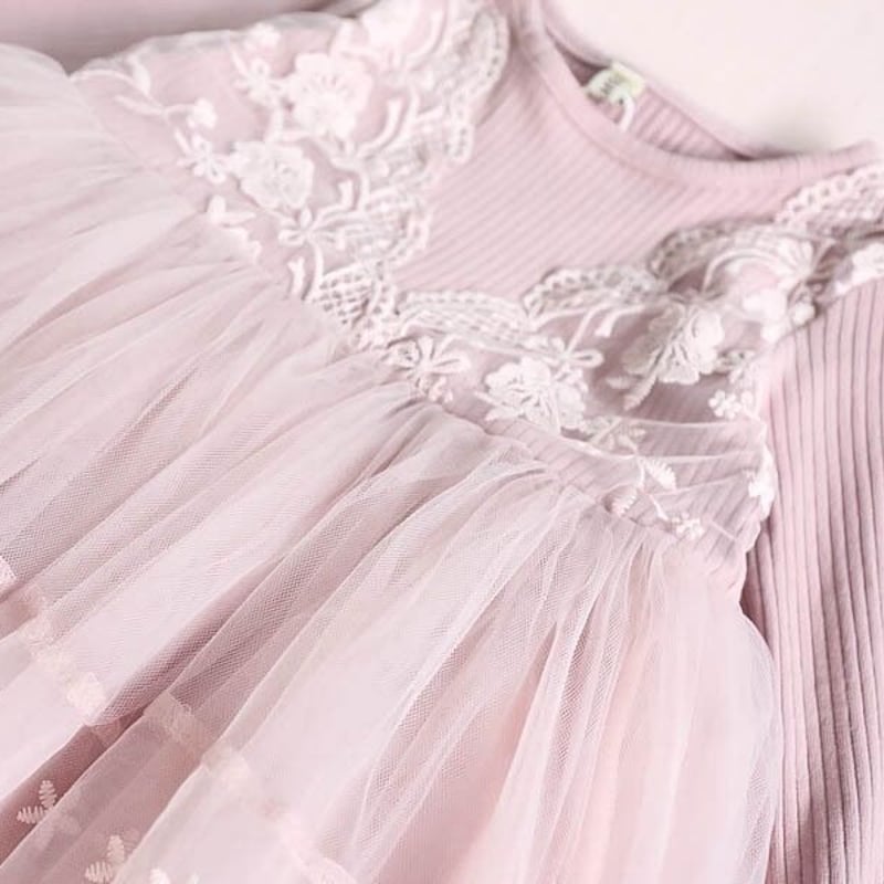 即納】上品なレースのお嬢様ワンピース ♡.° ピンク グレー 長袖 | moka.