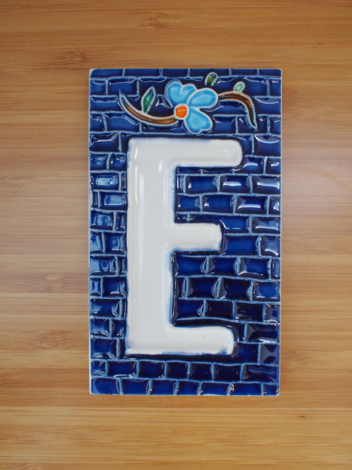 シチリア島の陶器のタイル (11X6.5cm) / アルファベットE | Bella Vita