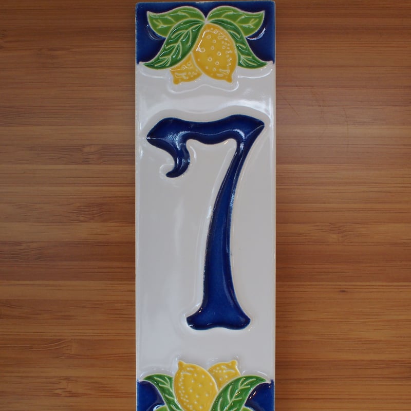 シチリア島の陶器のタイル (15X4.8cm)/ 数字の7 | Bella Vita
