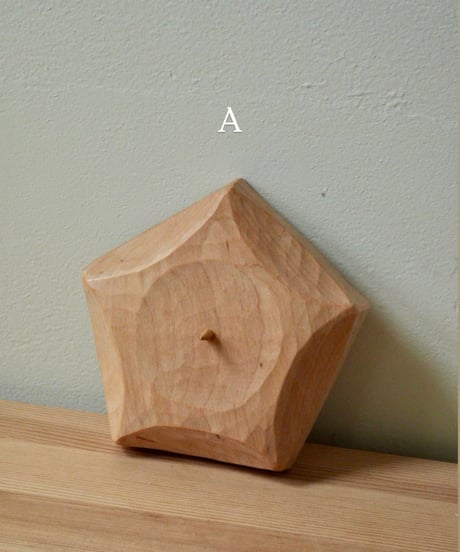 CANDLEHOLDERS CARVED ｗith pin/　RahmenArt