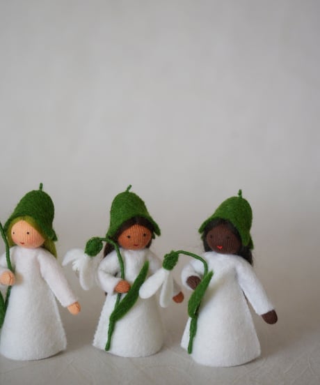 スノードロップ　Medium /　Ambrosius dolls