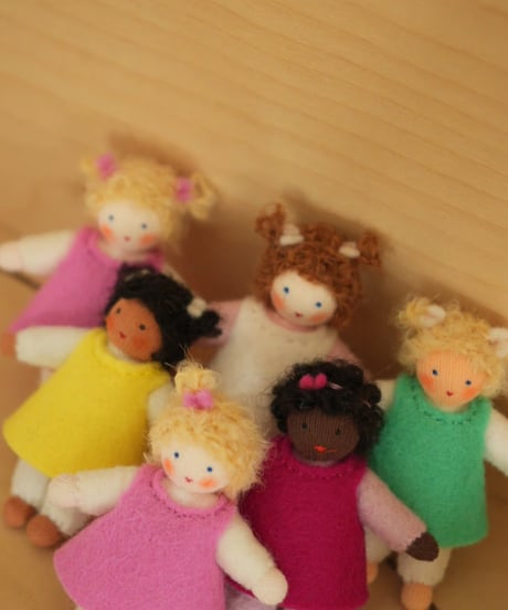 世界の子どもたち　Girl/　Ambrosius dolls