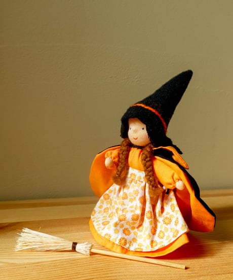 Little witch  girl  / Evi dolls