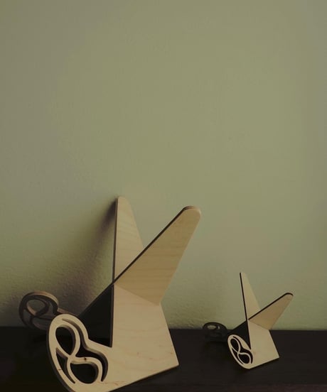 Book stand  レム二スケート Large/  Atelier DeNoest