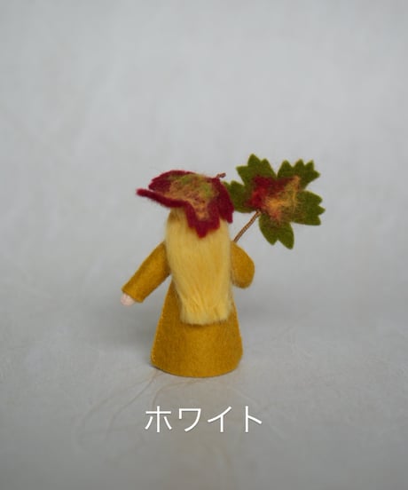 秋の葉　（Medium）