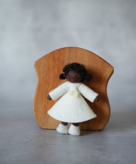 Girl　クリームドレス /Ambrosius dolls