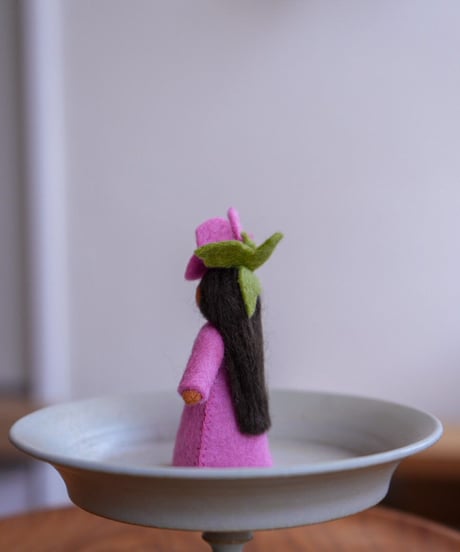 ハイビスカスの妖精(ピンク) ブラウン