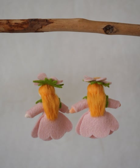 野ばら　ハンギング /　Ambrosius dolls