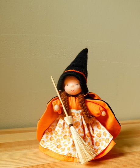 Little witch  girl  / Evi dolls