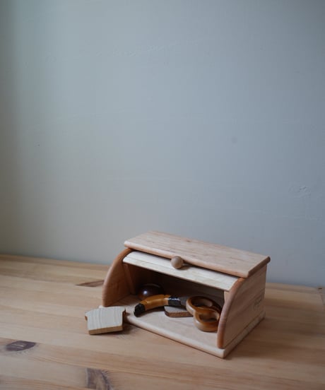 Bread box / Drewart