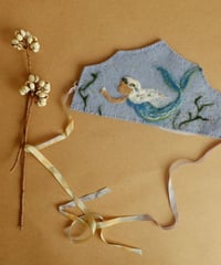 Waldorf crown / poems for butter cup