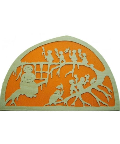 Silhouette slide Mother eath/  Atelier DeNoest