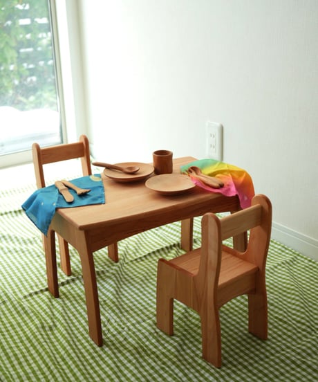 Table + 2chairs / Drewart
