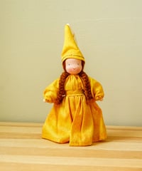 Lady in  waiting / Evi dolls