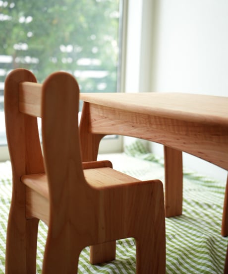 Table + 2chairs / Drewart