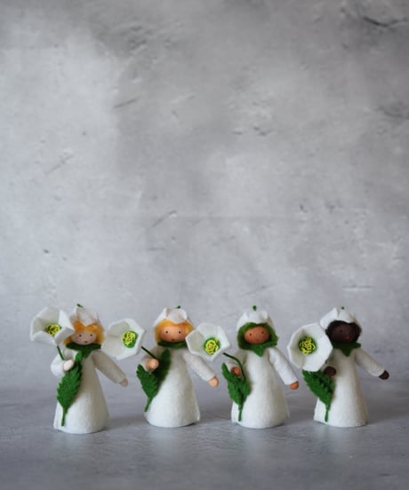 クリスマスローズ　Medium　/Ambrosius dolls