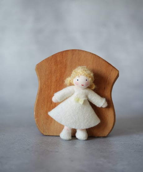 Girl　クリームドレス /Ambrosius dolls