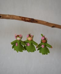 春の小枝　ハンギング /　Ambrosius dolls