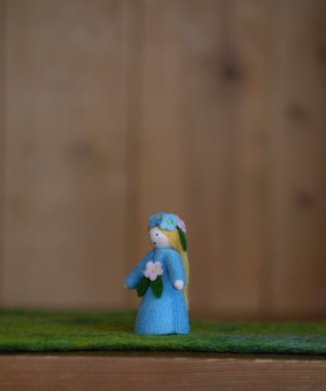 勿忘草の妖精　ホワイト